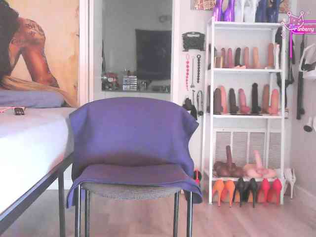 QueenAnitaDix webcam