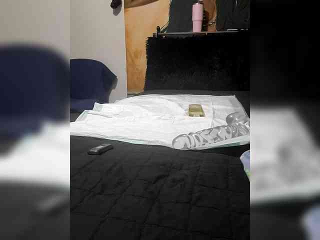 QueenAnitaDix webcam