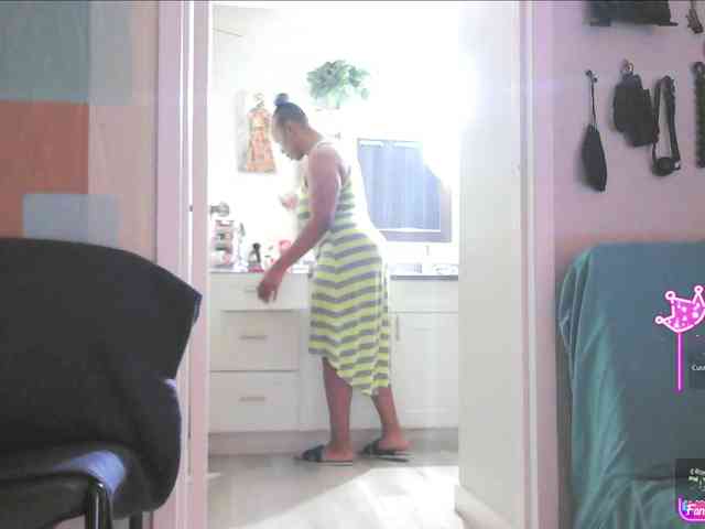 QueenAnitaDix webcam