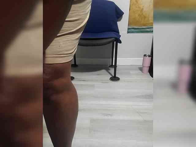 QueenAnitaDix webcam