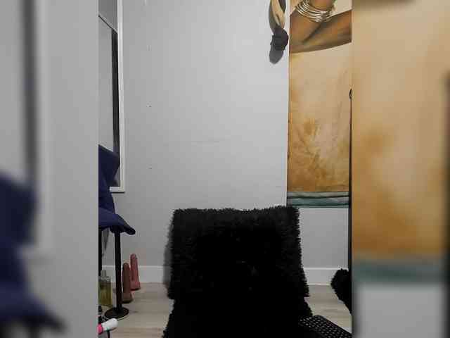 QueenAnitaDix webcam