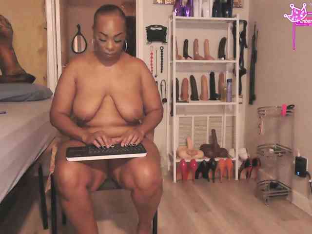 QueenAnitaDix webcam