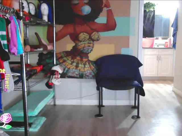 QueenAnitaDix webcam