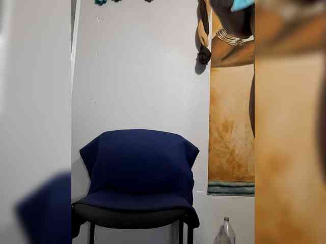 QueenAnitaDix webcam