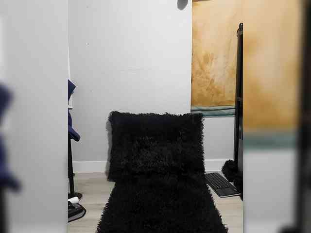 QueenAnitaDix webcam