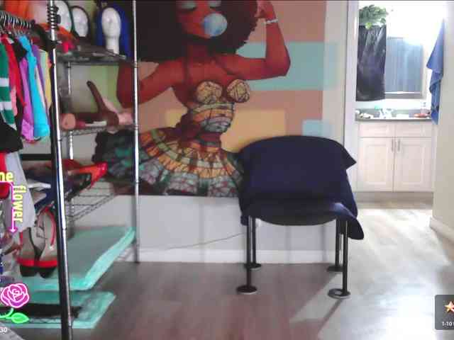 QueenAnitaDix webcam