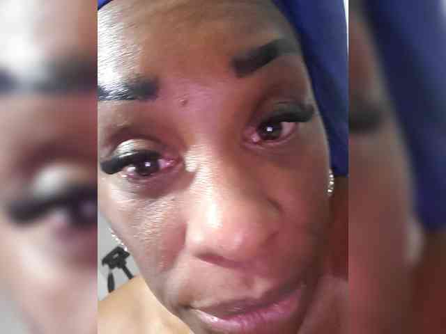 QueenAnitaDix webcam