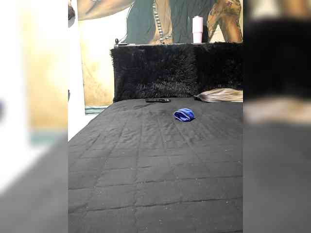 QueenAnitaDix webcam