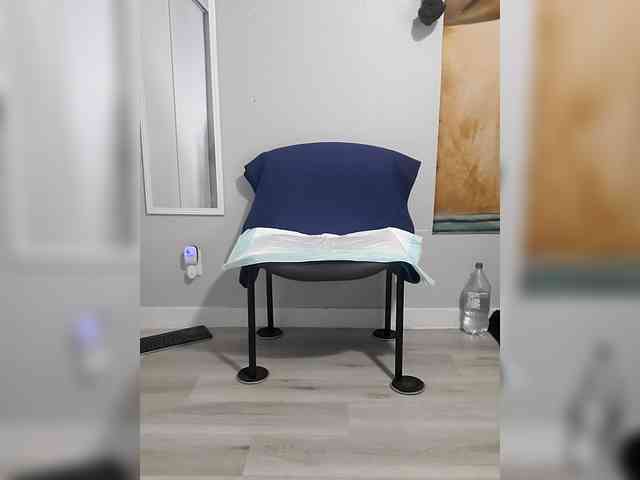 QueenAnitaDix webcam