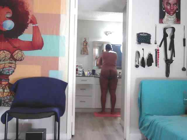 QueenAnitaDix