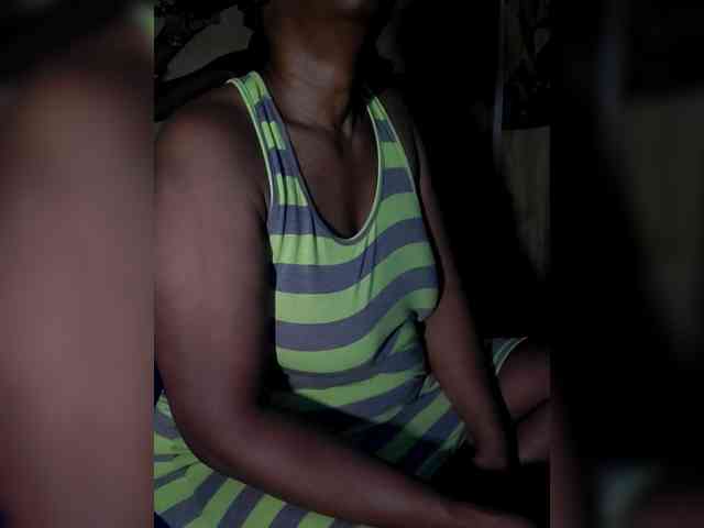 QueenAnitaDix webcam