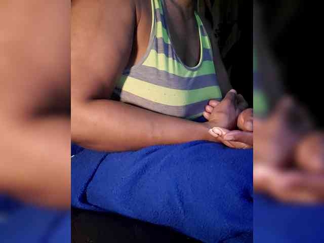 QueenAnitaDix webcam