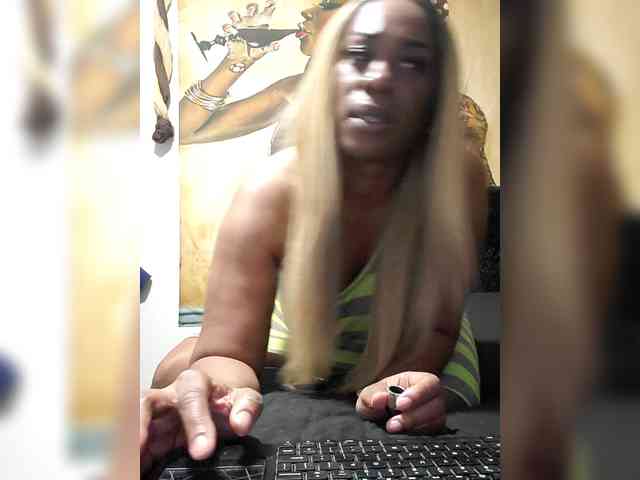 QueenAnitaDix webcam