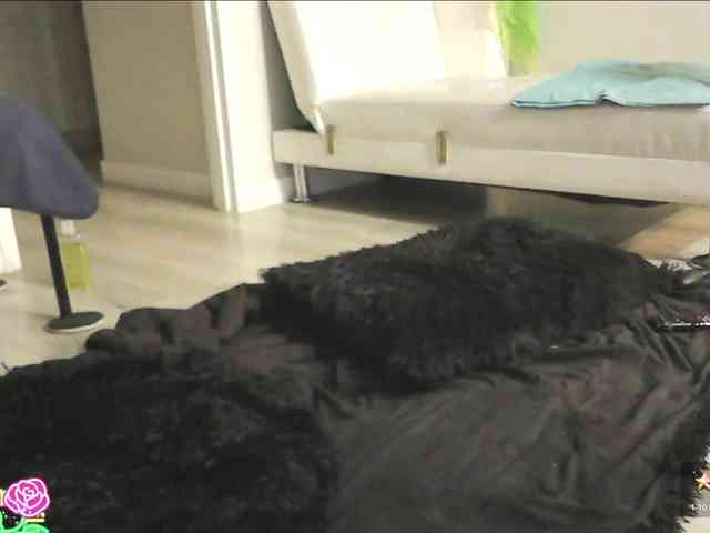 QueenAnitaDix webcam