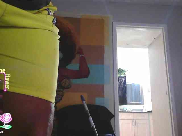 QueenAnitaDix webcam