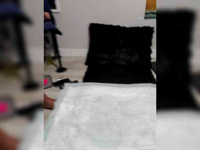 QueenAnitaDix webcam