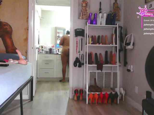 QueenAnitaDix webcam