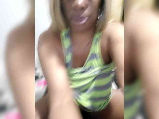 QueenAnitaDix webcam