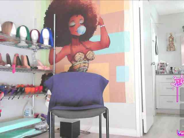QueenAnitaDix webcam