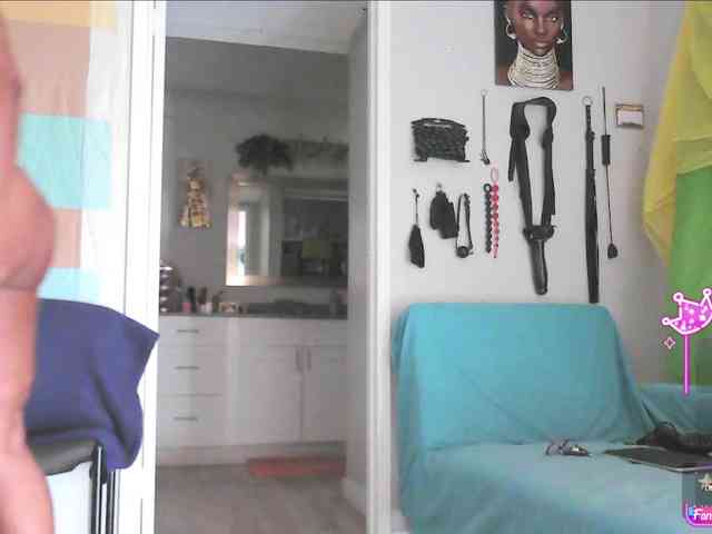 QueenAnitaDix webcam