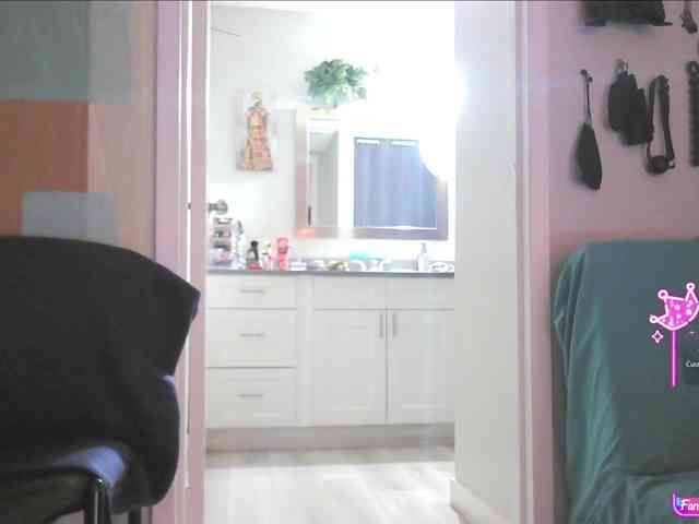 QueenAnitaDix webcam