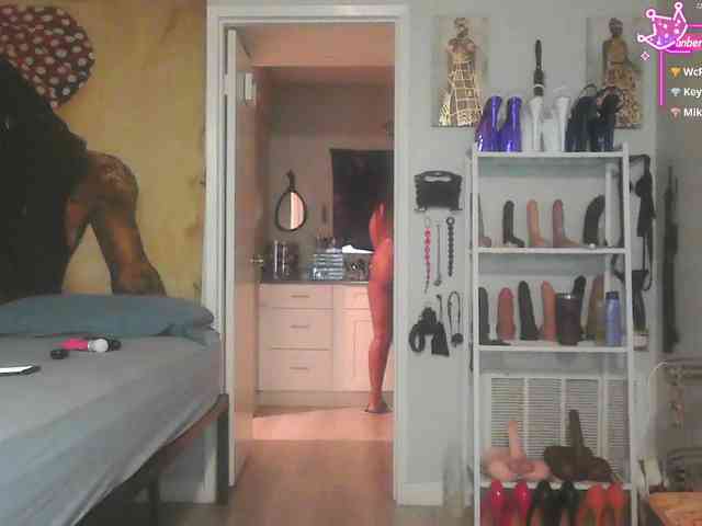 QueenAnitaDix webcam
