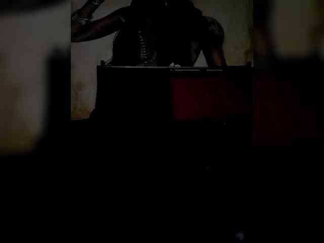 QueenAnitaDix webcam