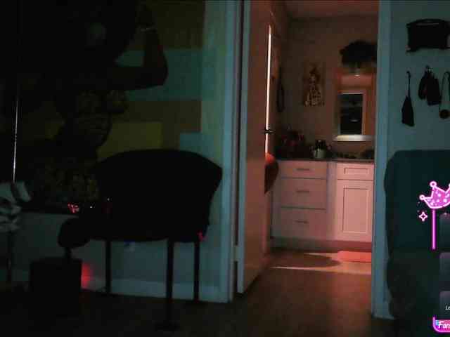 QueenAnitaDix webcam