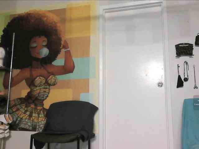 QueenAnitaDix webcam