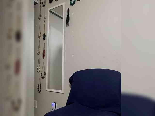 QueenAnitaDix webcam