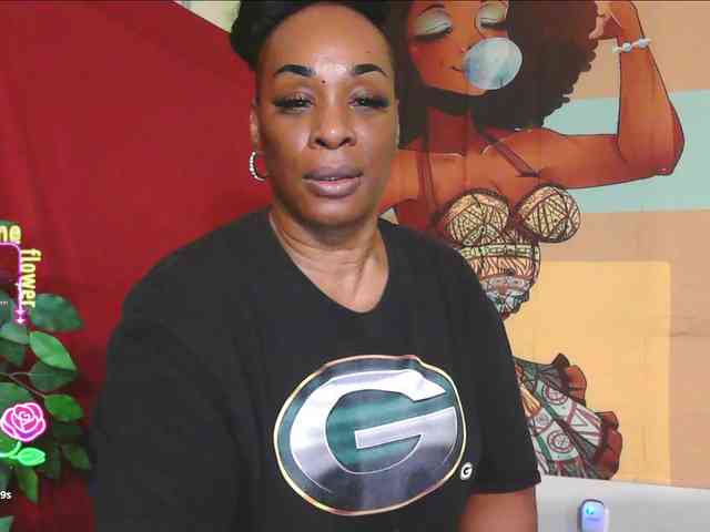 QueenAnitaDix webcam