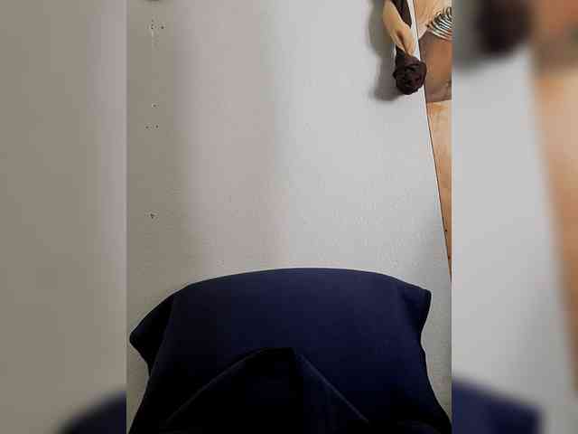 QueenAnitaDix webcam