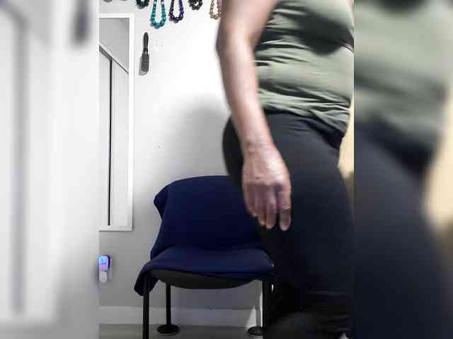 QueenAnitaDix webcam