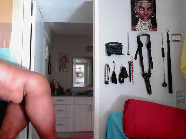 QueenAnitaDix webcam