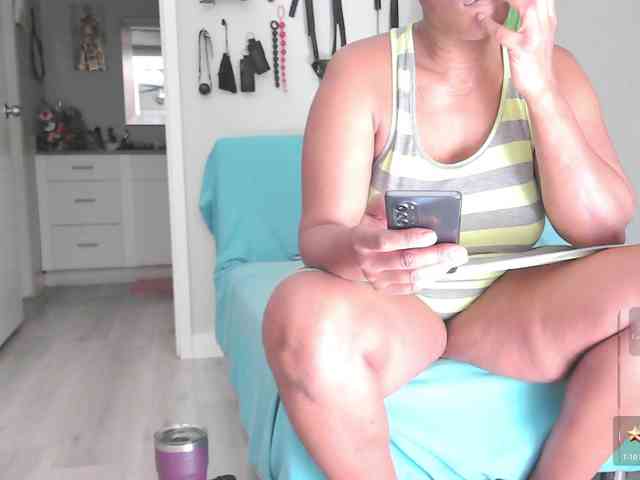 QueenAnitaDix webcam