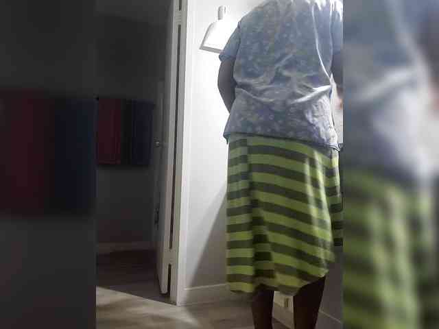 QueenAnitaDix webcam