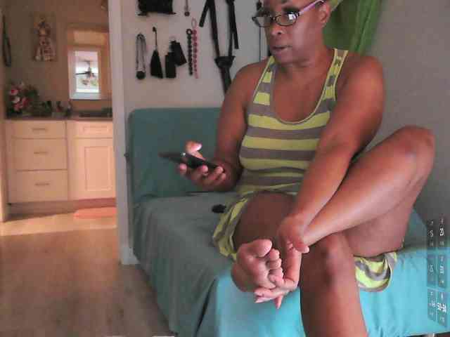 QueenAnitaDix webcam