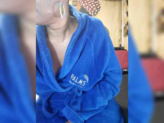 QueenAnitaDix QueenAnitaDix