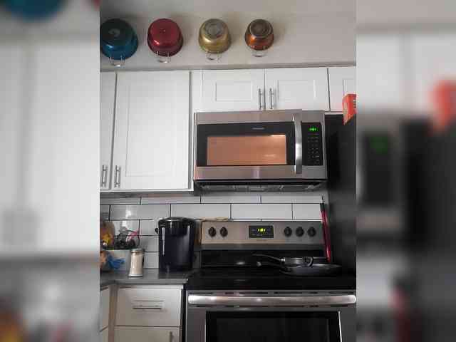 QueenAnitaDix webcam