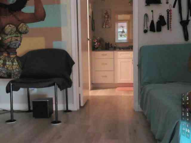 QueenAnitaDix webcam