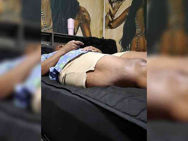 QueenAnitaDix webcam