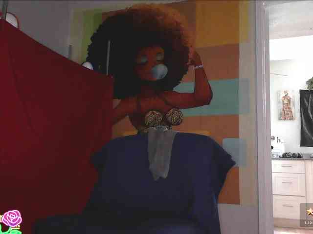 QueenAnitaDix webcam