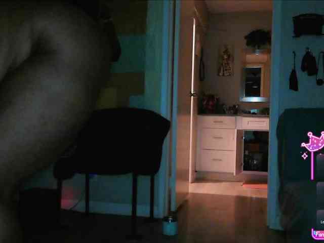 QueenAnitaDix webcam