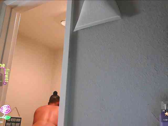 QueenAnitaDix webcam