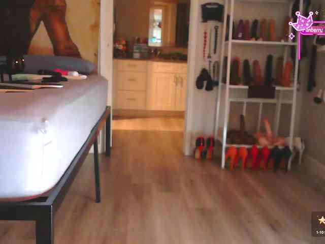QueenAnitaDix webcam