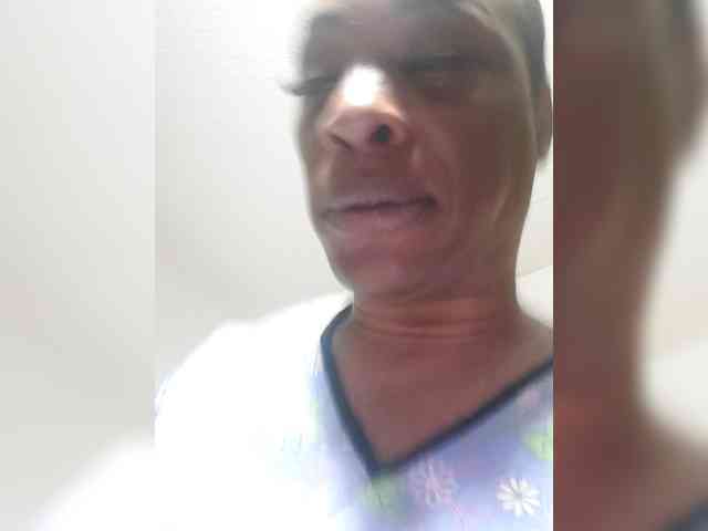 QueenAnitaDix webcam