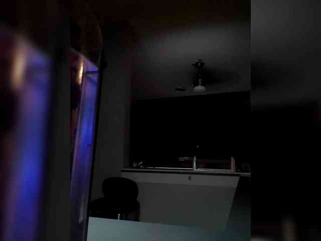 QueenAnitaDix webcam