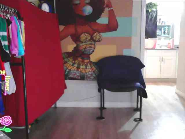 QueenAnitaDix webcam