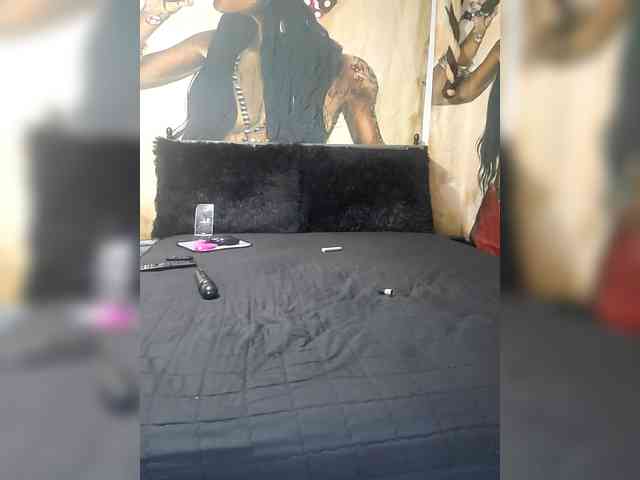 QueenAnitaDix webcam