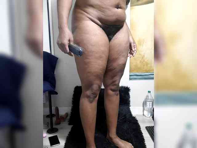 QueenAnitaDix webcam